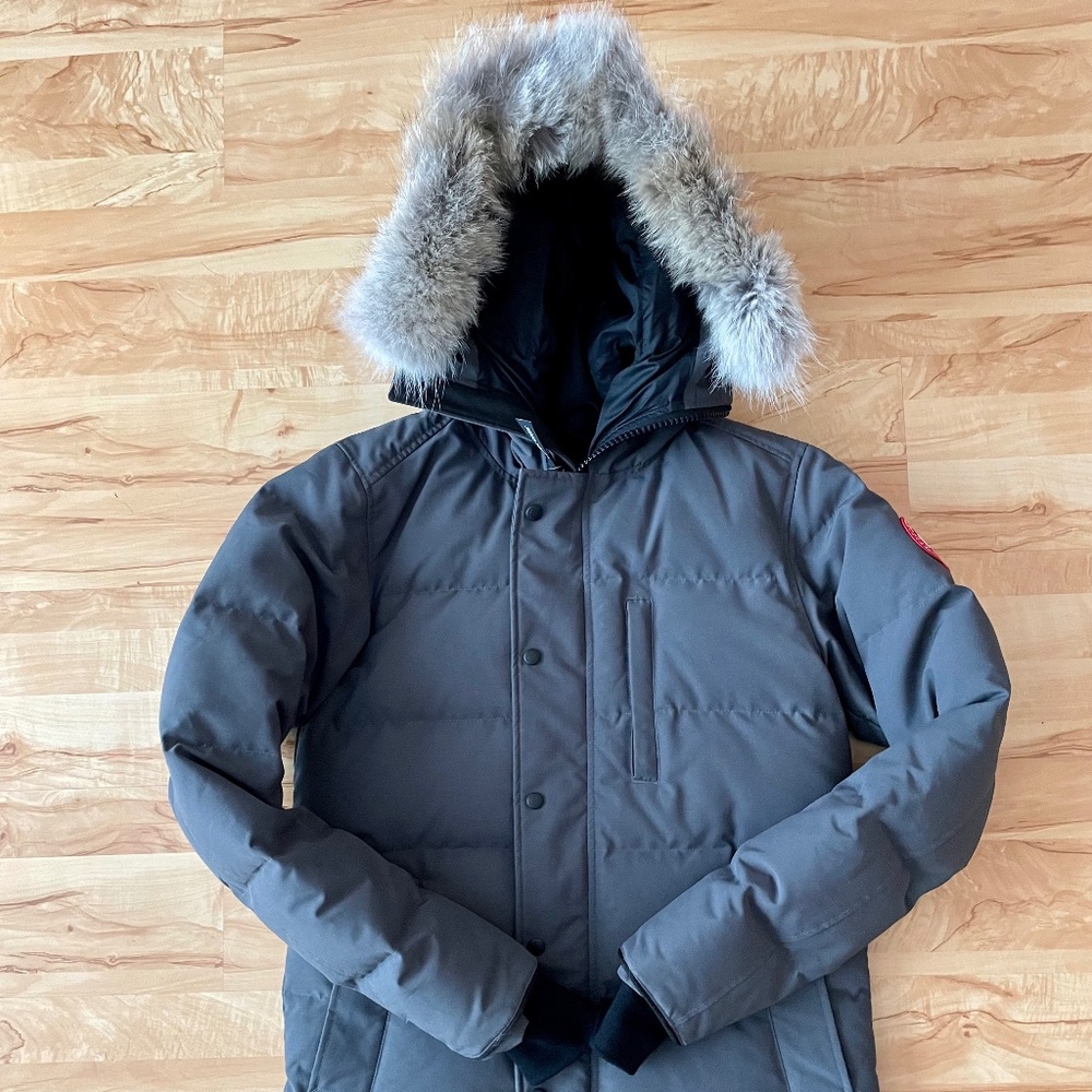 Men's Canada Goose Carson Parka - Grey - Small - Mint Condition